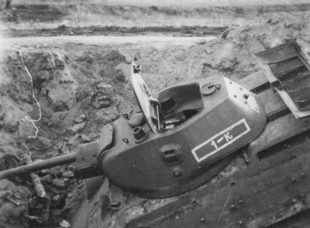 Т-34-76, обр. 1941 г. с литой башней.jpg